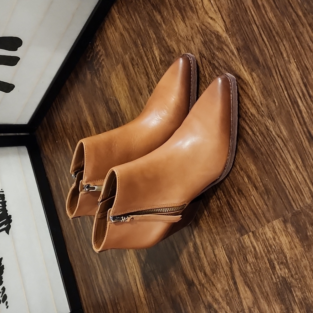 Sam Edelman Camel Boots